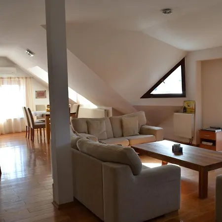 Flame City Center Apheartment Apartment *