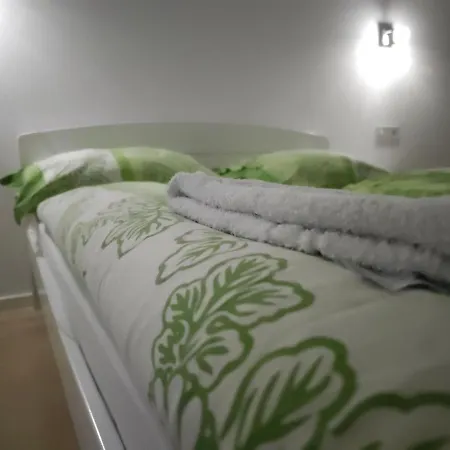 Flame City Center Apheartment Appartamento *